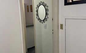 Quarto e sala Localização ótima na opinião de 100% dos hóspedes